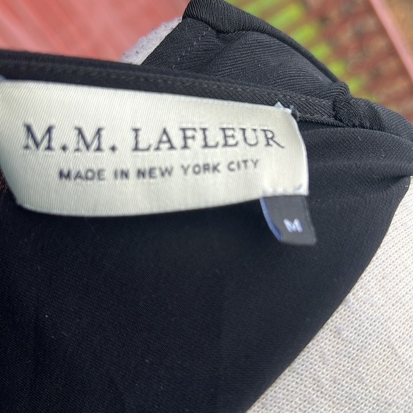 M.M.Lafleur medium black twisted knot sleeveless blouse. - Picture 5 of 8